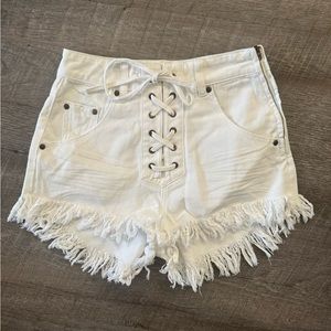 MinkPink lace up shorts off white size XS NWT